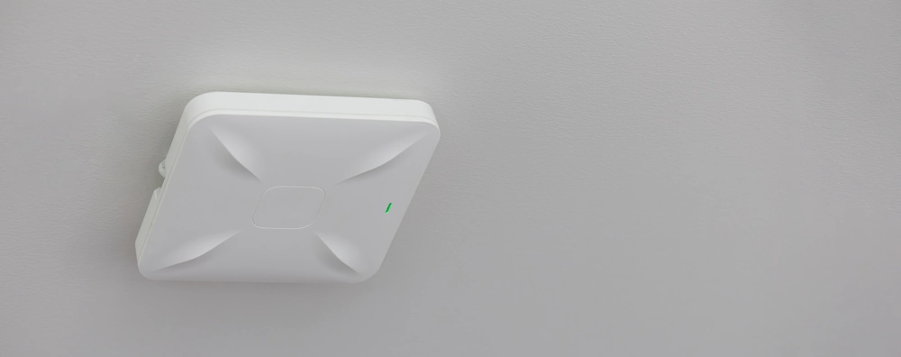 Sufitowy panelowy punkt dostępowy Wi-Fi z diodą LED, montaż sieci LAN